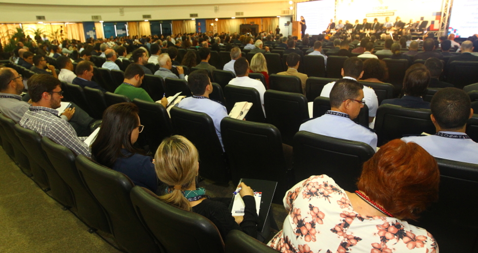 cv__8053_claudio_vieira.jpg
