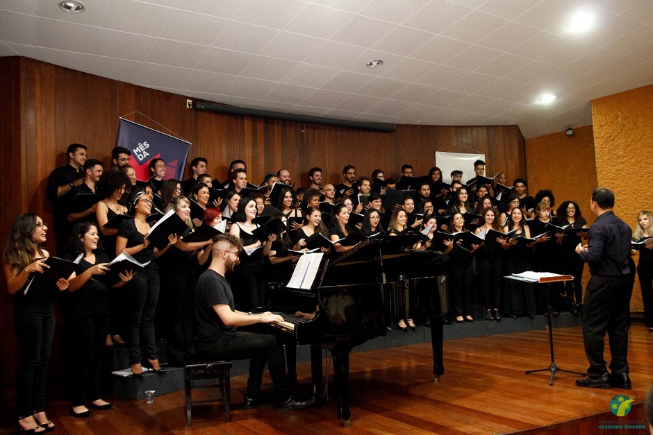 apresentacao-coro-jovem.jpg