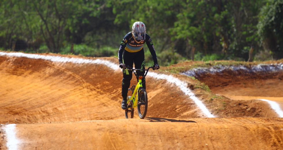 cv__0532_claudio_vieira.jpg