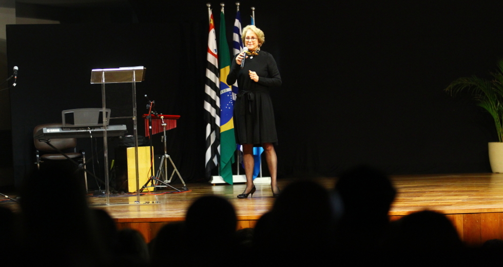 cv__0885-claudio_vieira.jpg