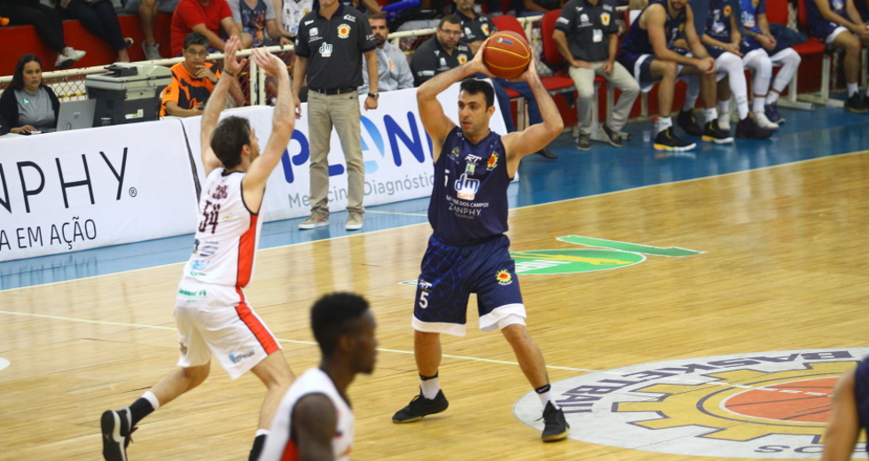cv__1334-claudio_vieira.jpg
