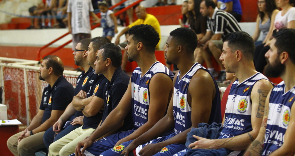 cv__9345-claudio_vieira.jpg