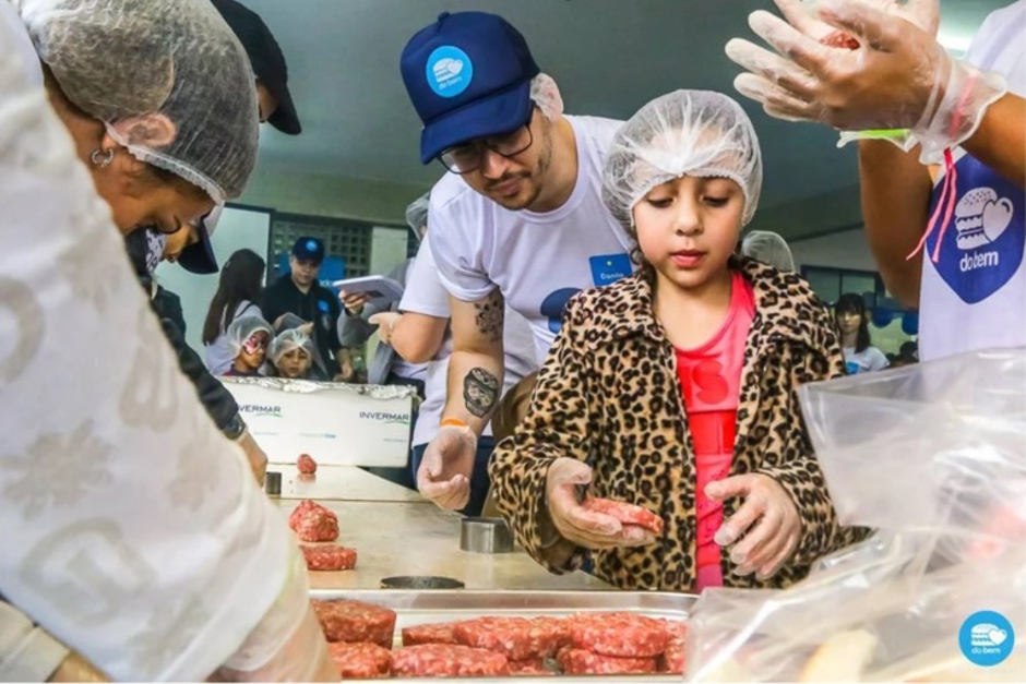 Foto: Divulgação hamburgada-do-bem-23-03-19.jpg