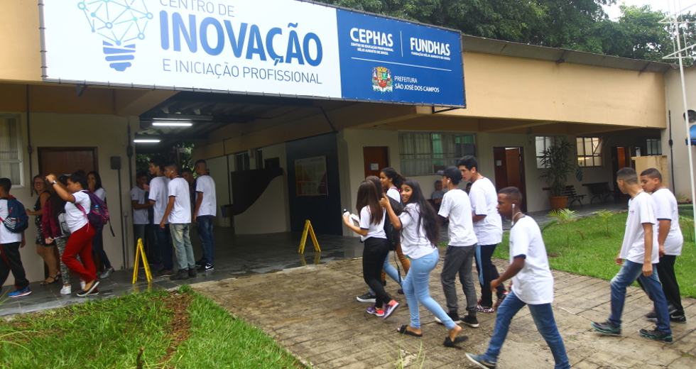 cv__8064_claudio_vieira.jpg