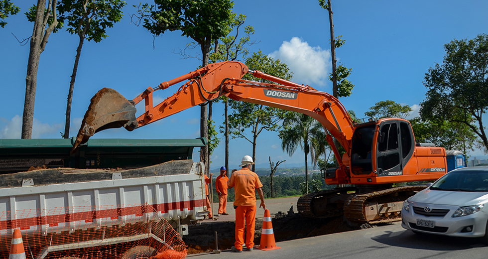 recuperacao-do-asfalto-av-sao-jose-17-04-2019-lucas-cabral-06.jpg