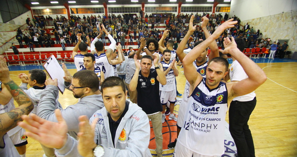 cv__4268-claudio_vieira.jpg