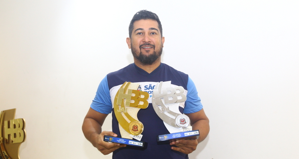 cv__8077_claudio_vieira.jpg
