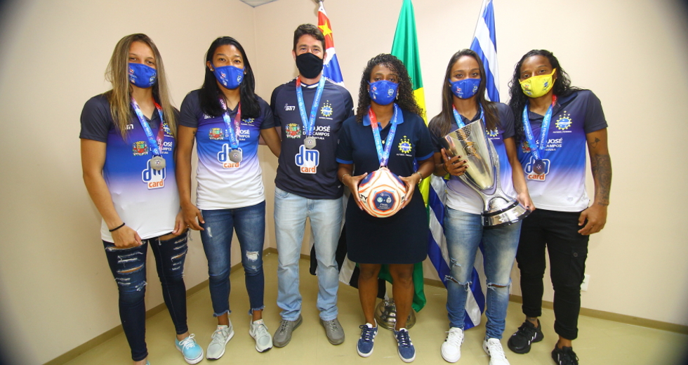 cv__0469_claudio_vieira.jpg