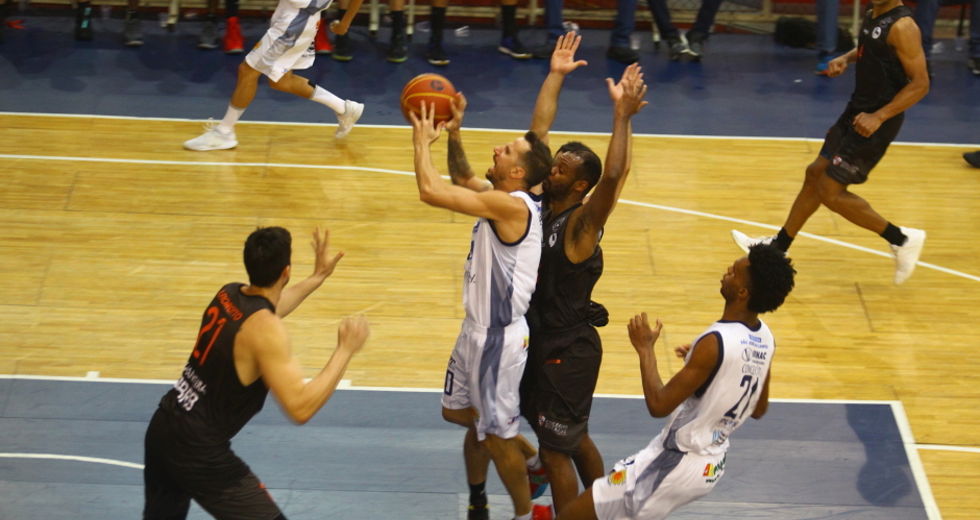 cv__5345_claudio_vieira.jpg