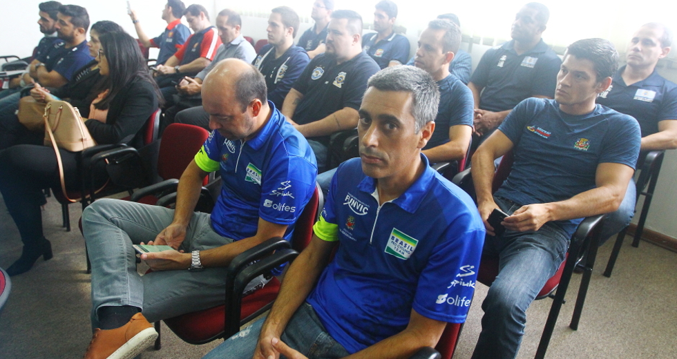 cv__8275-claudio_vieira.jpg