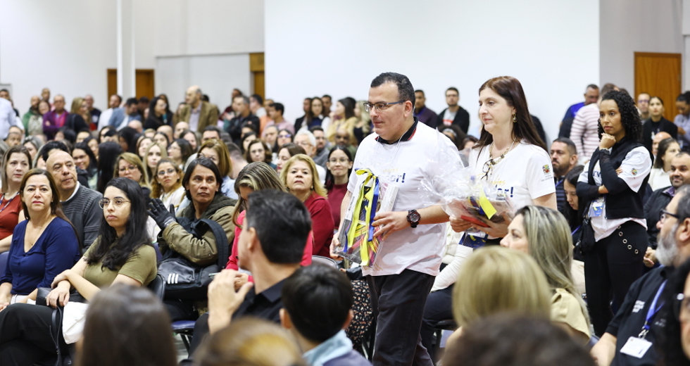 Cerimônia em comemoração ao Dia do Servidor Público. Foto: Claudio Vieira/PMSJC 22-10-2025