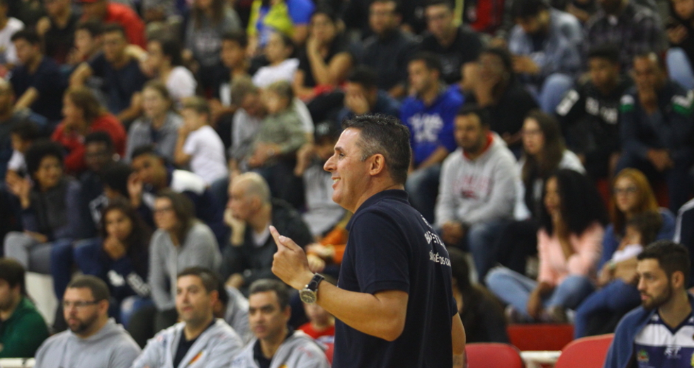 cv__4144-claudio_vieira.jpg
