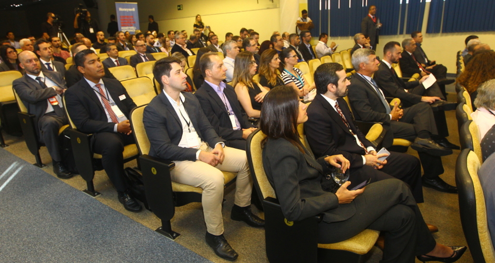cv__0935_claudio_vieira.jpg