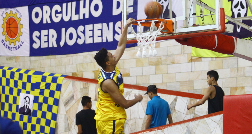 cv__1236-claudio_vieira.jpg