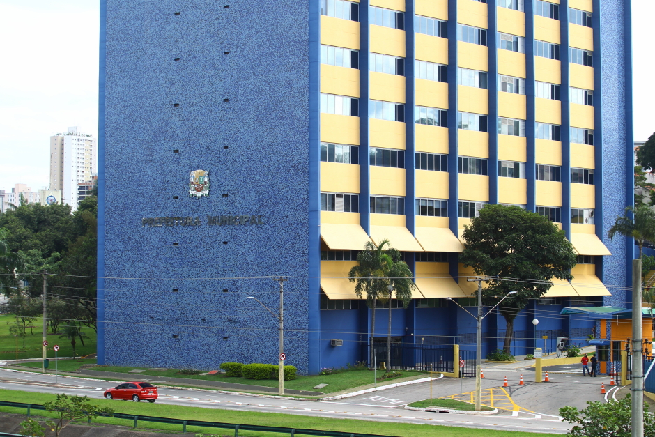 cv__2387_claudio_vieira.jpg