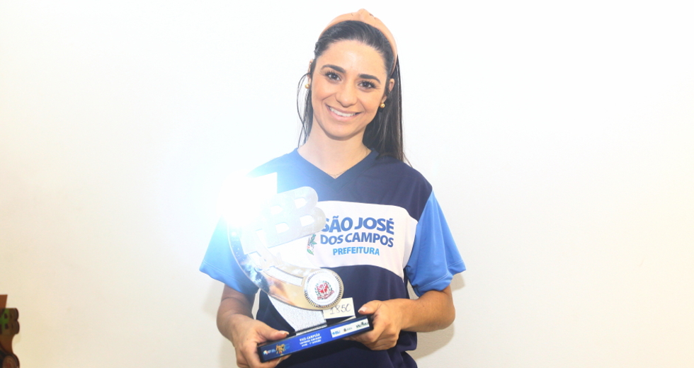 cv__8029_claudio_vieira.jpg