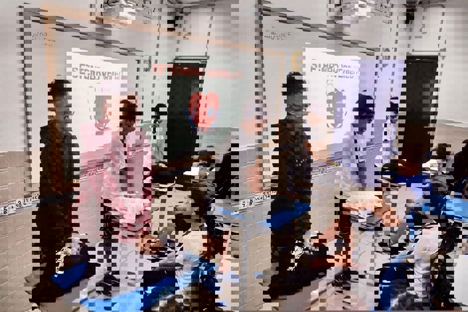 Estudantes da rede municipal aprendem primeiros socorros em aulas de Educação Física