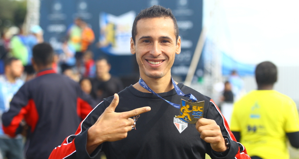 cv__9625_claudio_vieira.jpg