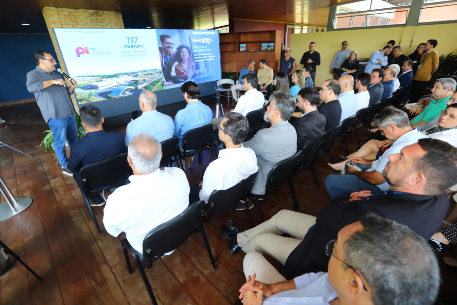 Foto: Claudio Vieira/PMSJC Coletiva de imprensa e apresentação dos 100 dias de Governo. Foto: Claudio Vieira/PMSJC 10-04-2025