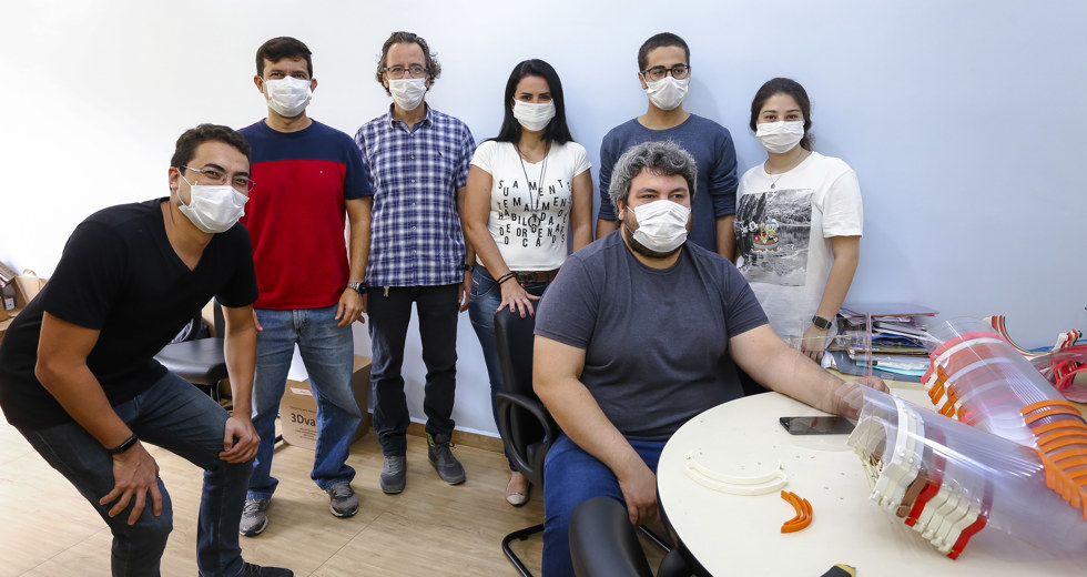 producao-de-mascaras-na-univap-ab-205.jpg
