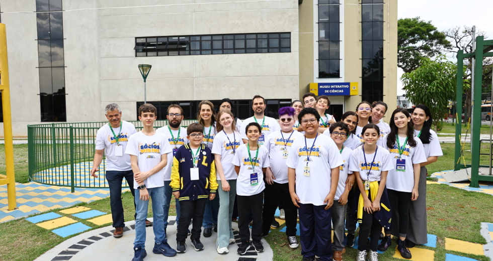 Projeto Sócios-Mirins visita o MIC. Foto: Claudio Vieira/PMSJC 05-11-2025 