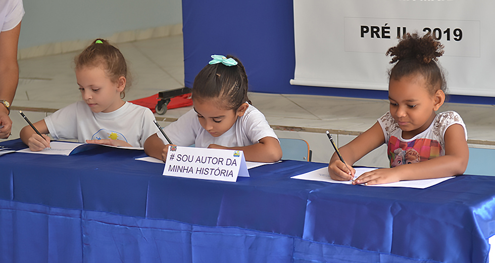 lancamento-livro-emei-zeli-de-toledo-dias-16-10-2019-lucas-cabral-22.jpg