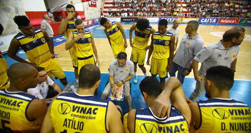 liga_ouro_basquete_17-claudio_vieira.jpg