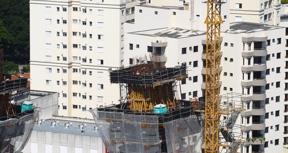 cv__8654_claudio_vieira.jpg