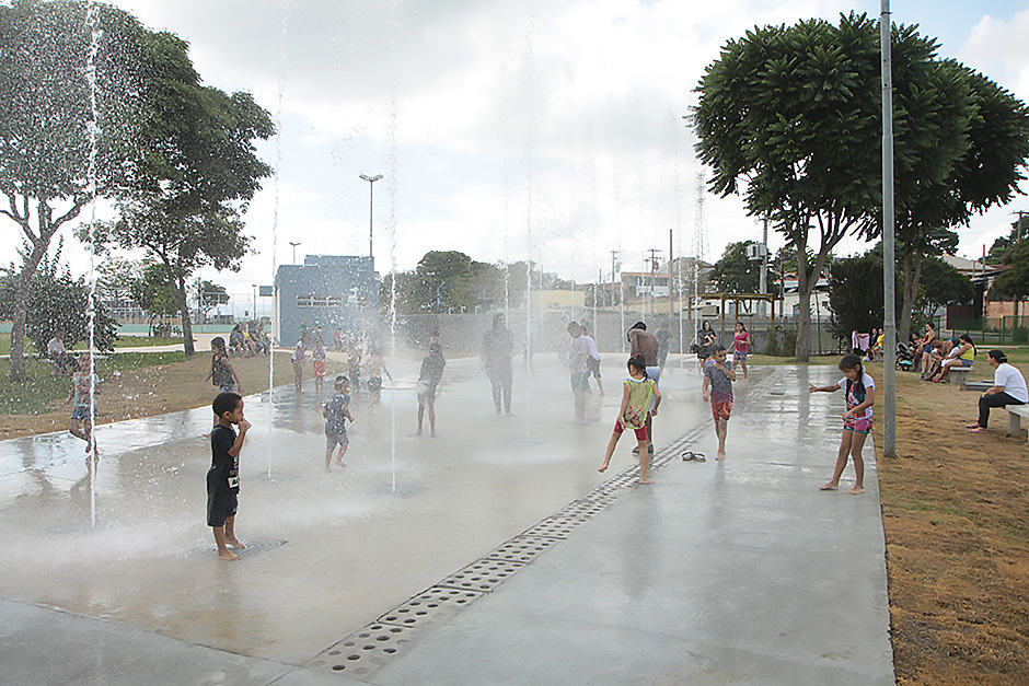 piscina-vertical-eugenio-de-melo-09-11-2019-lucas-cabral-66.jpg