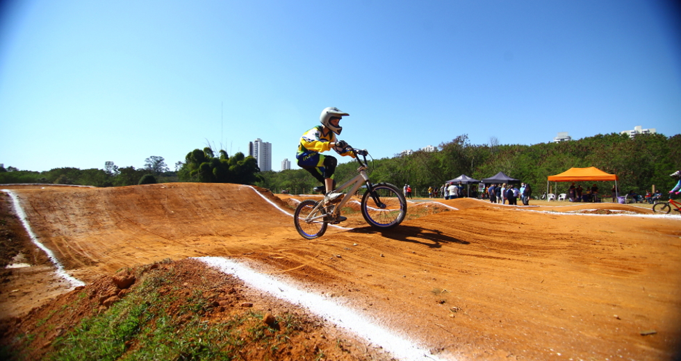 cv__0452_claudio_vieira.jpg