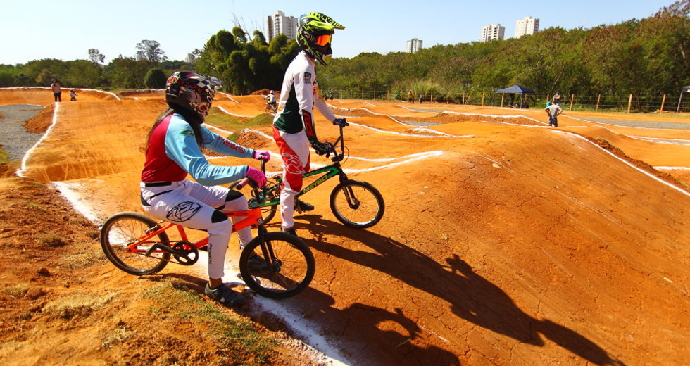 cv__0669_claudio_vieira.jpg