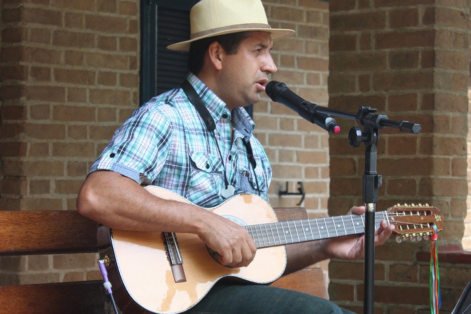 ronnie-1.jpg