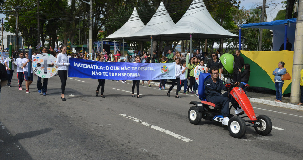 desfile-civico-6.jpg