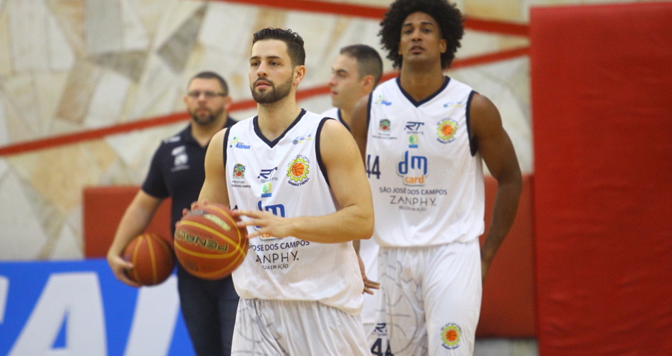 cv__6973-claudio_vieira.jpg