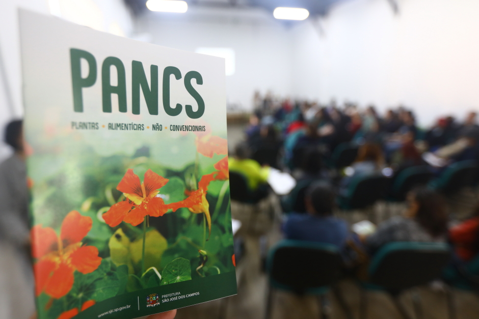 Roda de conversa sobre Panc - Plantas Alimentícias Não Convencionais. Foto: Claudio Vieira/PMSJC 02-09-2022 