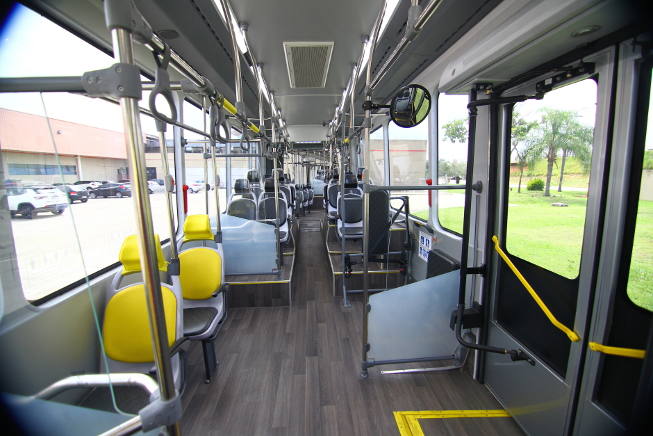 cv__6273_claudio_vieira.jpg