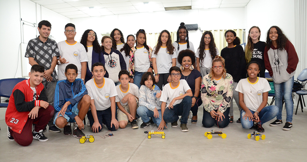 oficina-robotica-cedempe-09-04-2019-lucas-cabral-15.jpg
