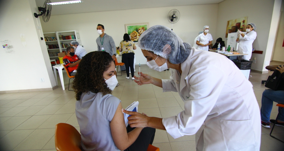 cv__4271_claudio_vieira.jpg