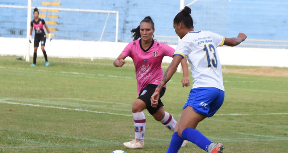 ar-fut-fem-poliana-3.jpg