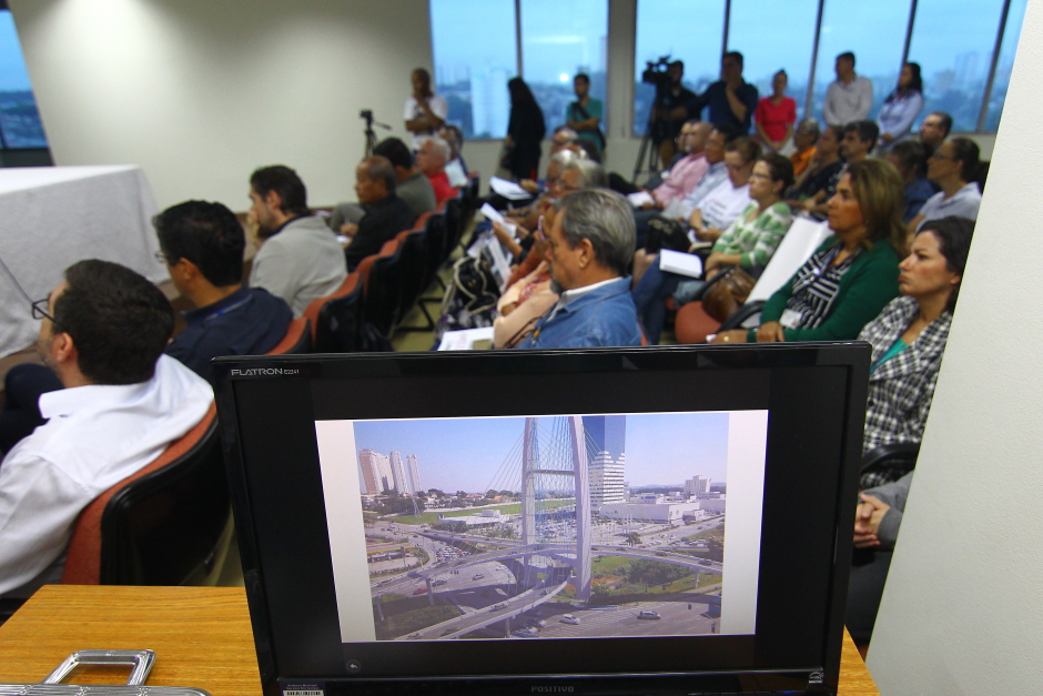cv__1886-claudio_vieira.jpg