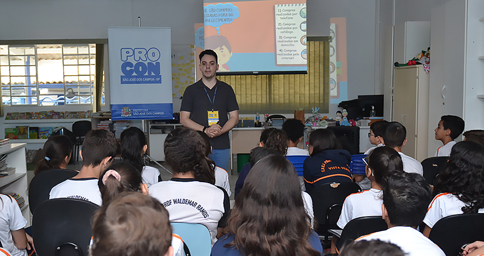 projeto-procon-nas-escolas-emef-waldemar-ramos-15-10-2019-lucas-cabral-15.jpg