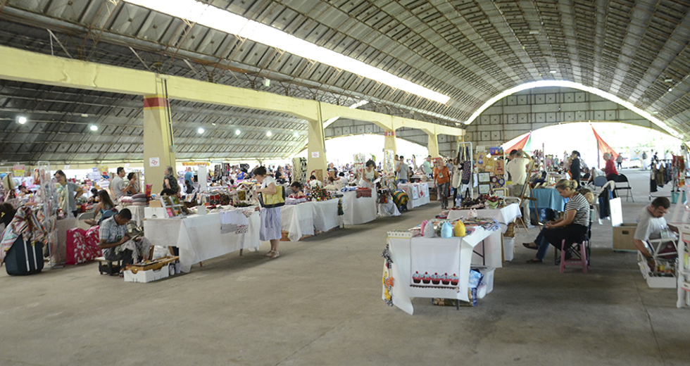 feira-de-artesanato-de-natal-07-12-2019-lucas-cabral-03.jpg