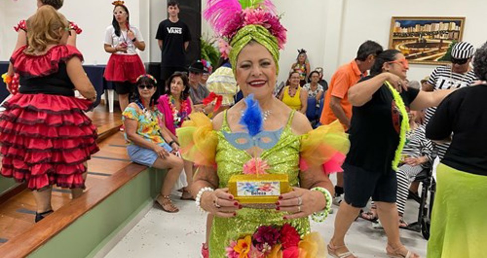 Concurso de fantasias de Carnaval na Casa do Idoso Centro