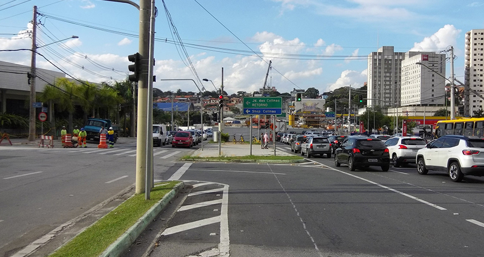 retornos-e-saidas-em-frente-ao-extra-30-05-2019-lucas-cabral-12.jpg