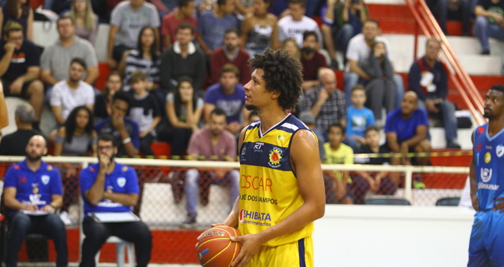 cv__1500-claudio_vieira.jpg