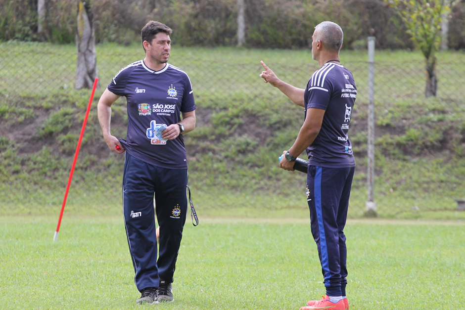 1-guilherme-giudice-conversa-com-o-preparador-fisico-renato-borges.png