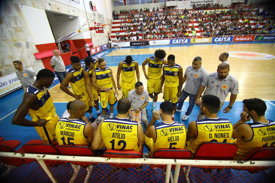 liga_ouro_basquete_16-claudio_vieira.jpg