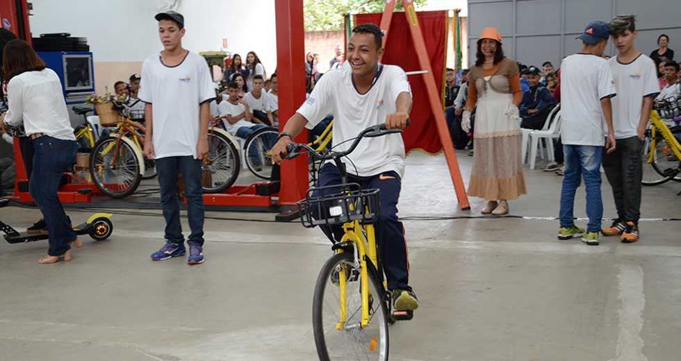 palestra-yellow-fundhas-22-03-2019-lucas-cabral-39.jpg