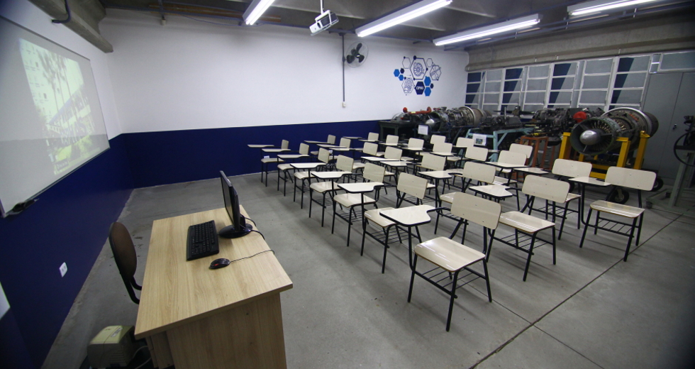 cv__8277_claudio_vieira.jpg