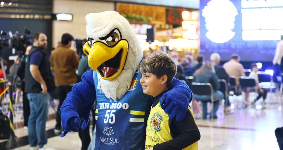 Apresentação do time de basquete masculino. Foto: Claudio Vieira/PMSJC 22-07-2025